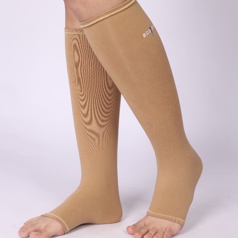 COMPRESSION STOCKING BELOW KNEE